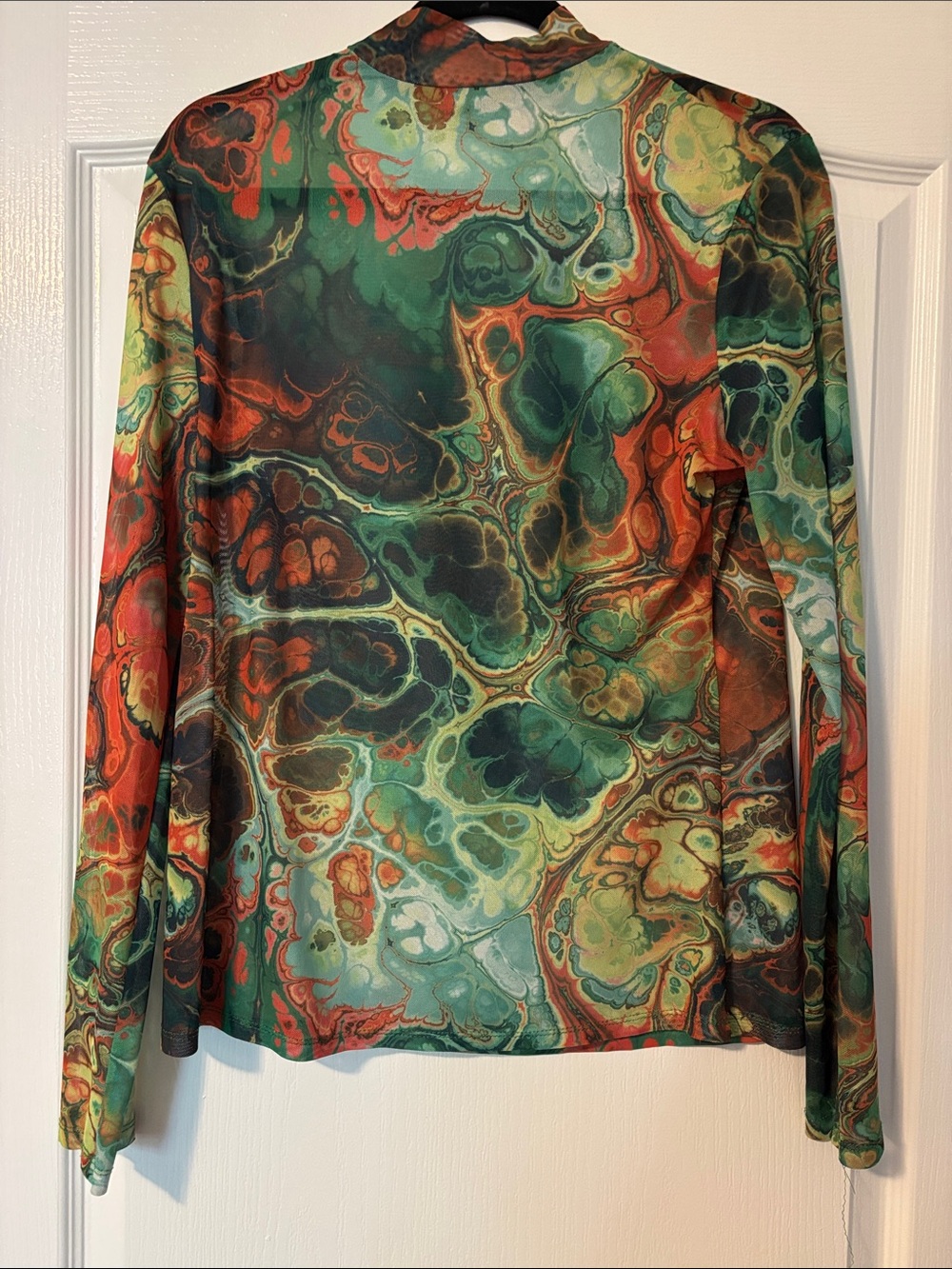 Abstract Marble-Print Long Sleeve Mesh Top - Green & Red/Orange